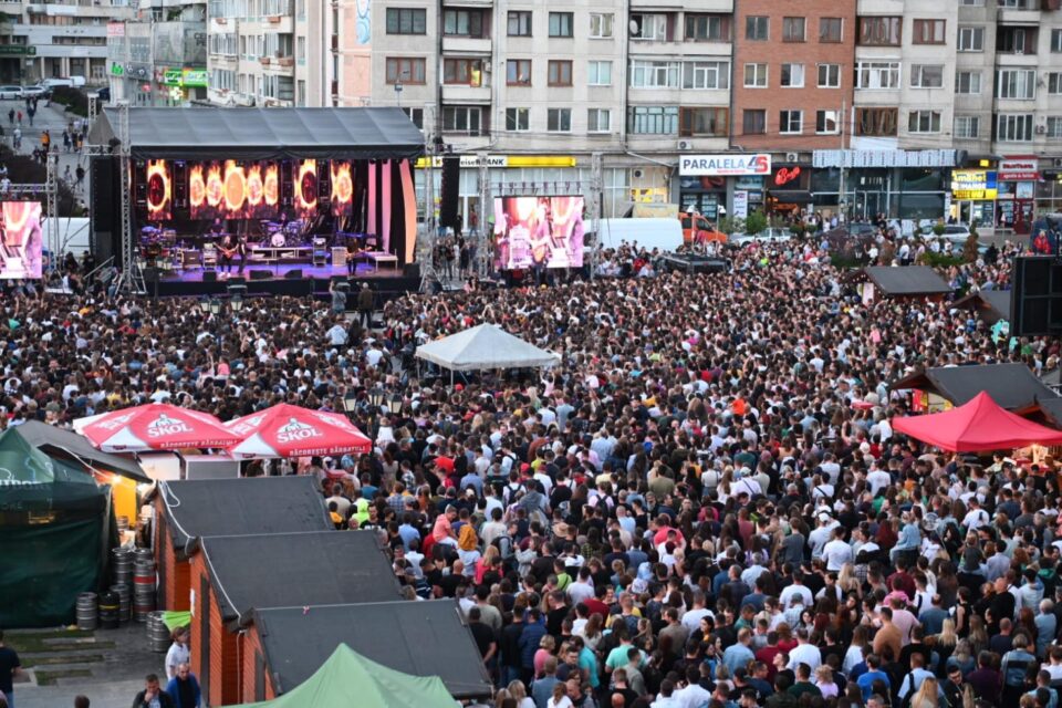 Peste 15.000 de suceveni au participat la concertele din cea de-a treia zi a Zilelor Sucevei - foto Artistul