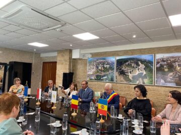 Delegații din orașele înfrățite Chișinău, Soroca, Karavas și Sosnowiec, primite la Zilele Sucevei 4
