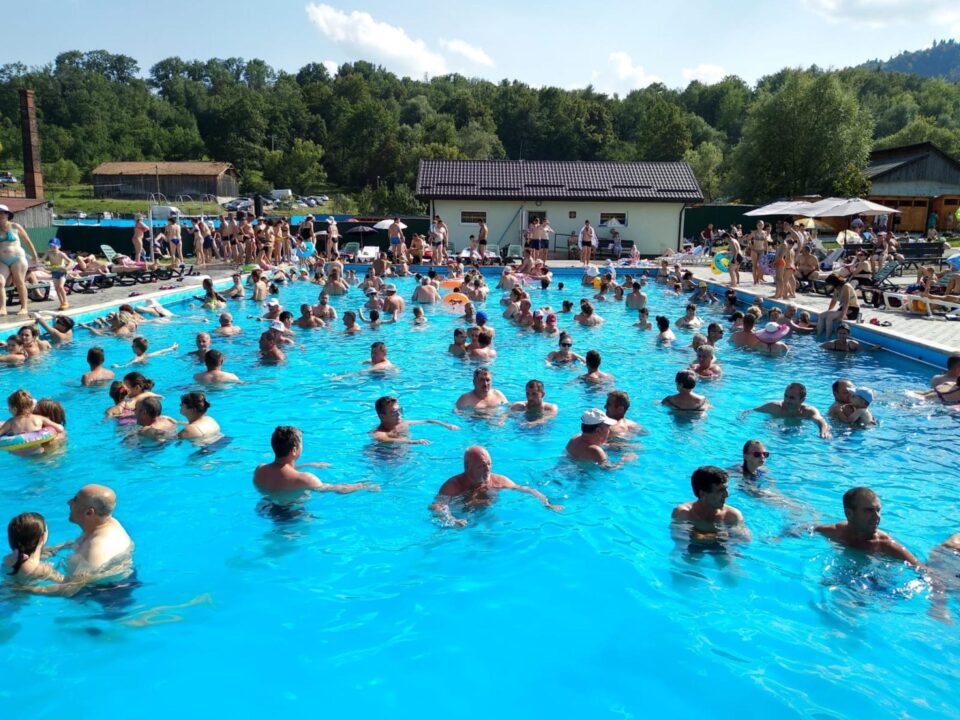 Clienții la aceste piscine sunt numeroși