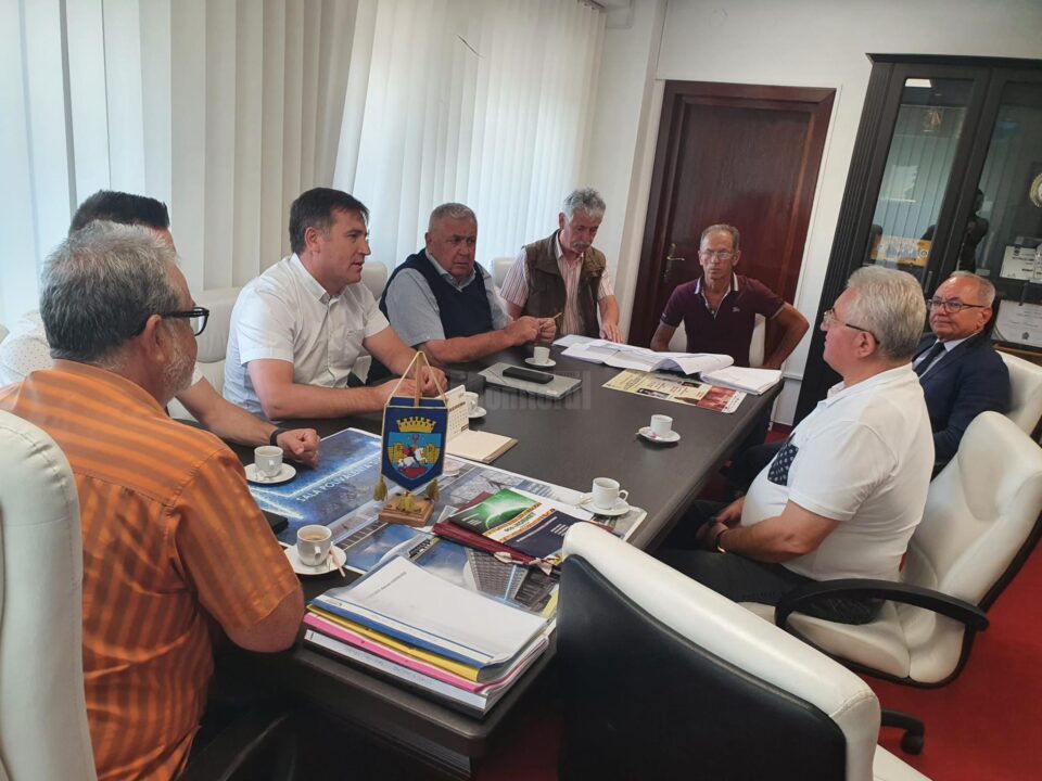 Reprezentanții firmei au venit la Suceava și s-au întâlnit cu primarul Ion Lungu