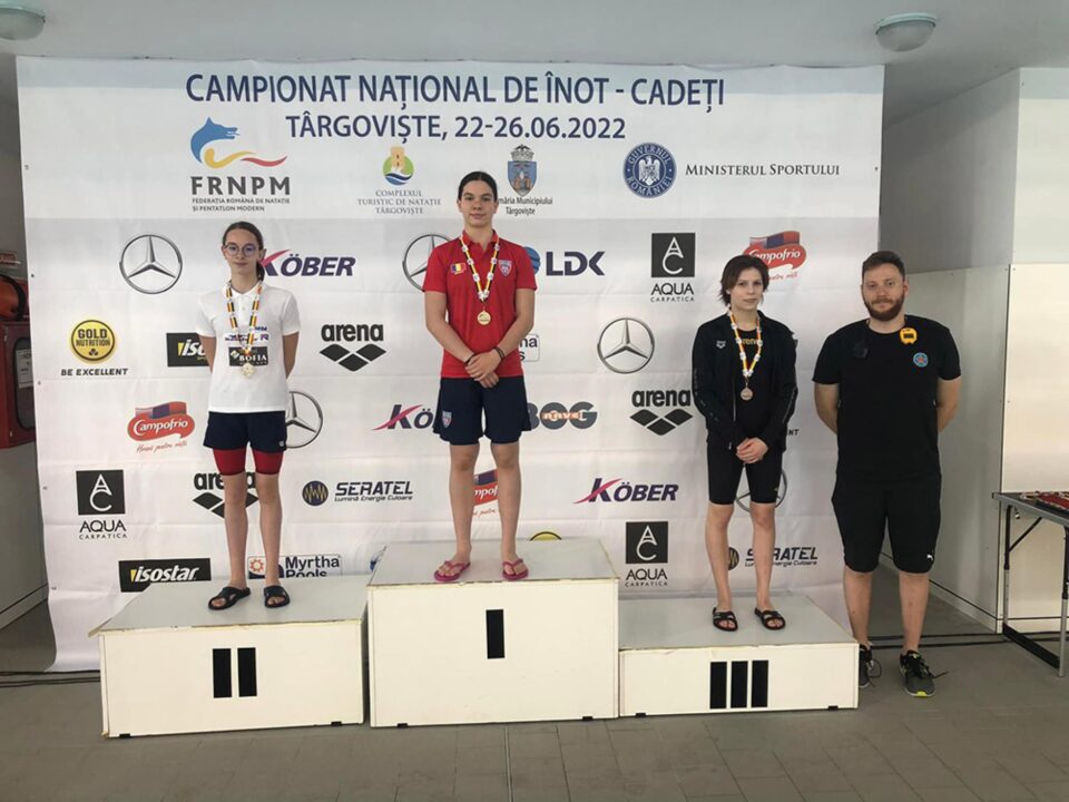 Înotătorii fălticeneni s-au întors cu 16 medalii de la Campionatul Național de cadeți