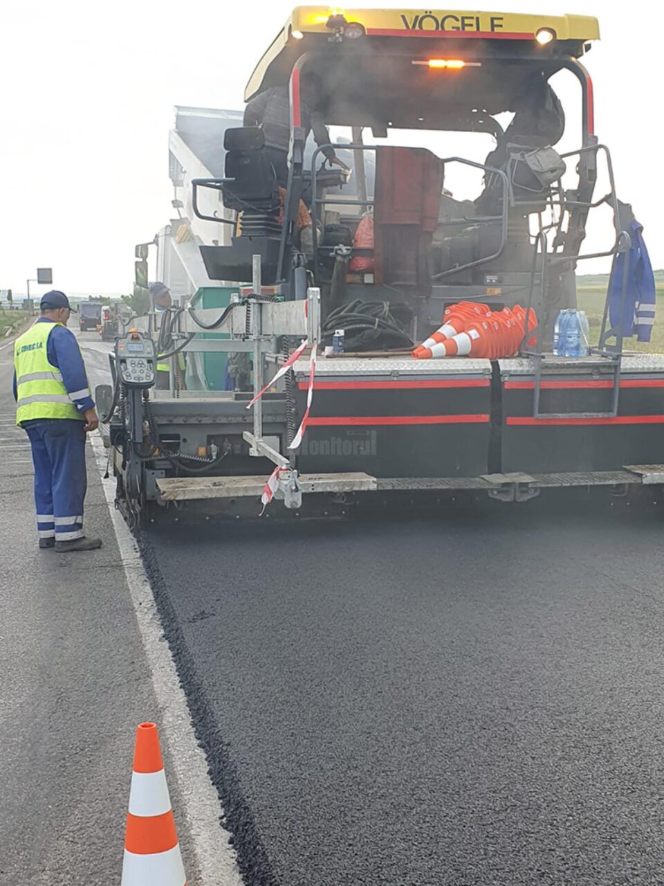 Asfaltare seara și pe timp de noapte, pe DN 17