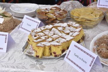 Gospodinele din Cornu Luncii s-au întrecut în prepararea produselor tradiționale