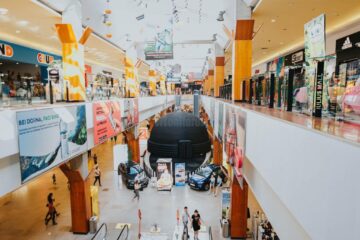 Descoperiți universul la Planetariul gonflabil cu diametrul de 8 metri, aflat la parterul Iulius Mall