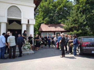 Trupul neînsuflețit al sucevencei ucise de rechin într-o stațiune din Egipt a fost adus acasă