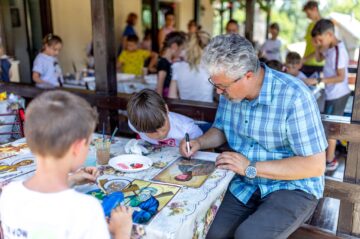 Tabăra de creație „Micii iconari” de la Adâncata