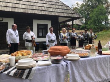 Elevi și profesori din Lituania, Grecia, Portugalia, Slovacia și Turcia la Școala Gimnazială Nr. 4 Suceava, într-o experiență de mobilitate Erasmus+, în cadrul proiectului „Let's go to learn outside !”