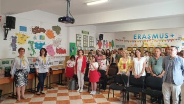 Elevi și profesori din Lituania, Grecia, Portugalia, Slovacia și Turcia la Școala Gimnazială Nr. 4 Suceava, într-o experiență de mobilitate Erasmus+, în cadrul proiectului „Let's go to learn outside !”