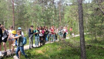 Elevi și profesori din Lituania, Grecia, Portugalia, Slovacia și Turcia la Școala Gimnazială Nr. 4 Suceava, într-o experiență de mobilitate Erasmus+, în cadrul proiectului „Let's go to learn outside !”