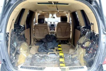 Mercedes de 20.000 de euro și țigări de 45.000 de euro, confiscate de polițiștii de frontieră