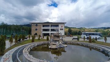 Casa de Cultură din Dorna Candrenilor