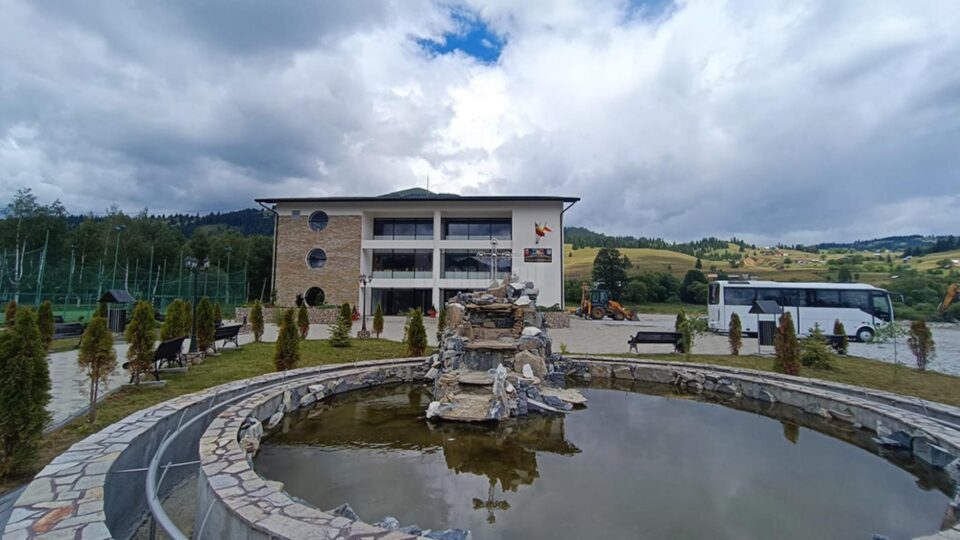 Casa de Cultură din Dorna Candrenilor