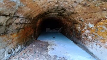 Intrarea în Galeria 1 Nord este plină cu o substanță albă neidentificată1