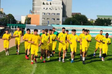 18 fotbaliști au fost prezenți la reunirea Forestei