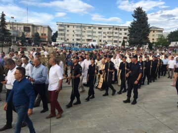 Procesiune religioasă cu moaștele Sfinților Epictet și Astion