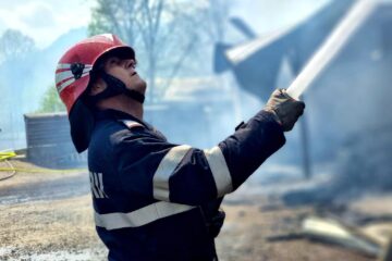 Incendiu la o stână cu pagube de 30.000 de lei