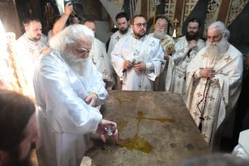 Cuvântul Înaltpreasfințitului Părinte Calinic: Sfințirea bisericii