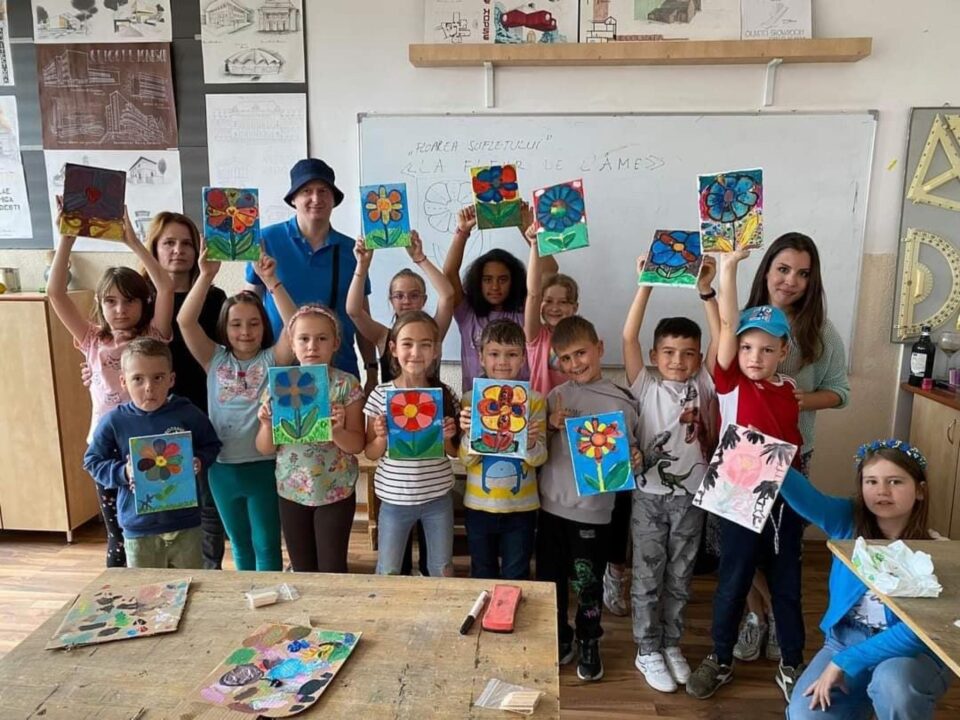 Activități educative și de recreere pentru zeci de elevi, la Școala de vară francofonă