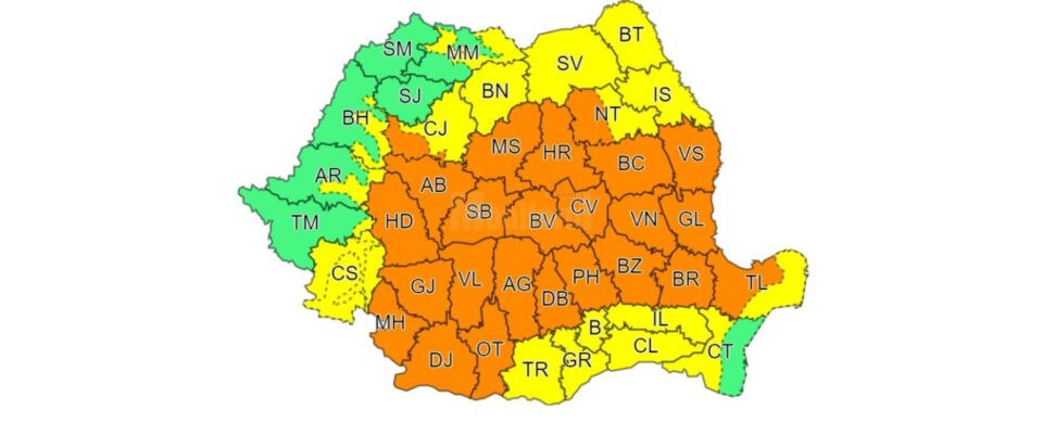 Cod galben de furtună valabil în județul Suceava până luni dimineața