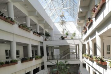 Spațiu central din USV, unde se desfășoară expoziția MILSET 2022