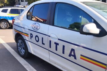 Doi răniți și două dosare penale după un accident între o căruță și un moped