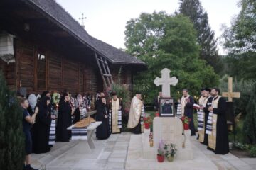 Parastas pentru Stavrofora Irina Pântescu, întâia stareță a Mănăstirii Voroneț, în ajunul sărbătorii Sf. Mare Mucenic și Tămăduitor Pantelimon