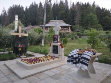 Parastas pentru Stavrofora Irina Pântescu, întâia stareță a Mănăstirii Voroneț, în ajunul sărbătorii Sf. Mare Mucenic și Tămăduitor Pantelimon