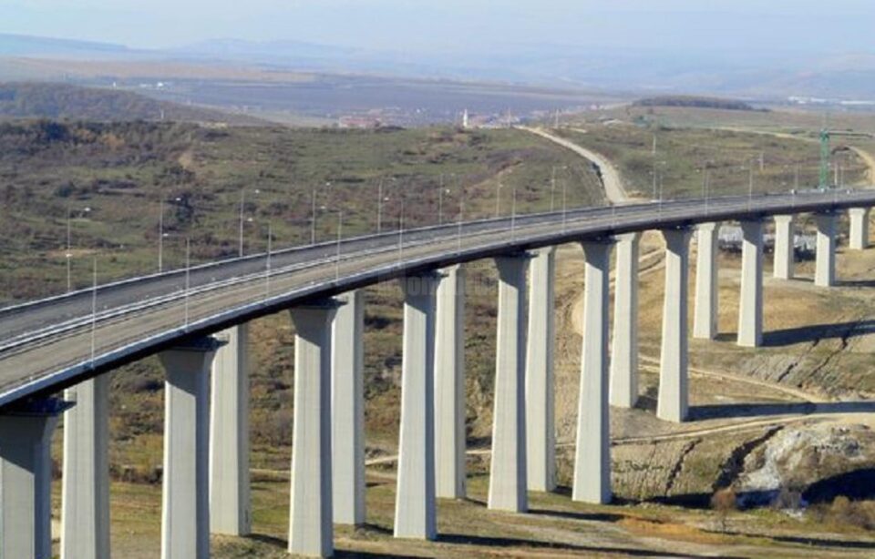 Viaduct de peste 1000 de metri, peste calea ferată, propus pe ruta alternativă Suceava-Botoșani Viaduct de peste 1000 de metri, peste calea ferată, propus pe ruta alternativă Suceava-Botoșani