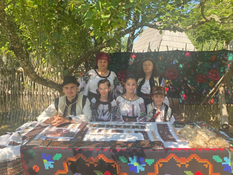 Elevi suceveni pe podium la Olimpiada Meșteșugurilor Artistice Tradiționale, desfășurată la Sibiu