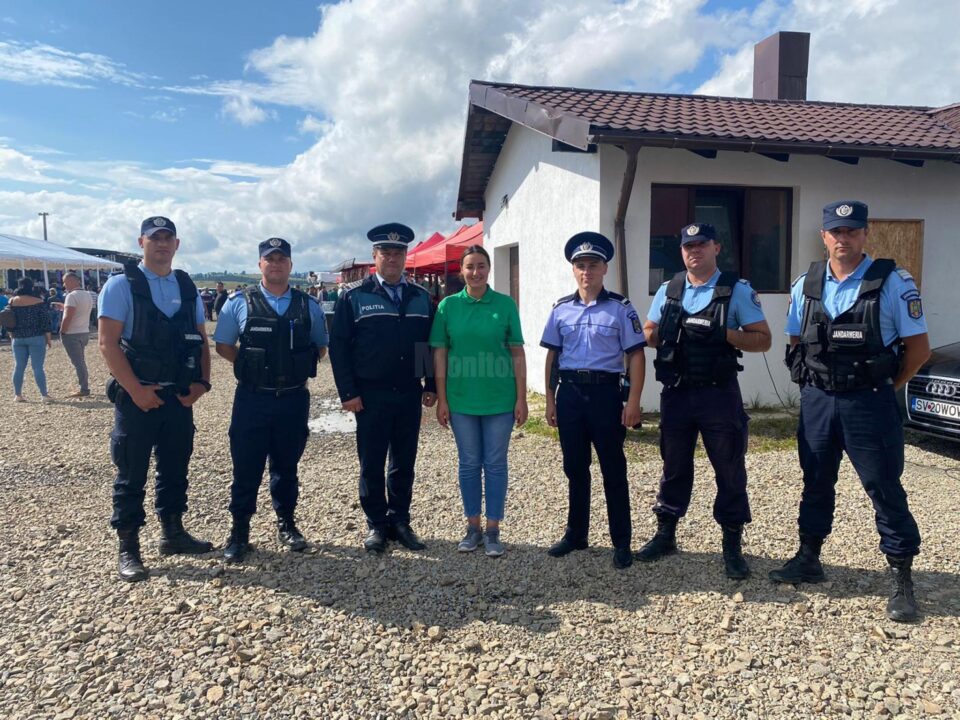 Specialiștii antidrog, prezenți cu recomandări și informații în Poiana Stampei