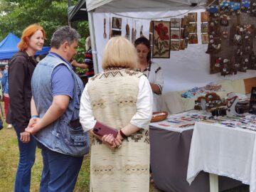 Mii de suceveni și turiști au răspuns chemării „Lume, lume... hai la târg!”, la o ediție cu 130 de expozanți și spectacole folclorice
