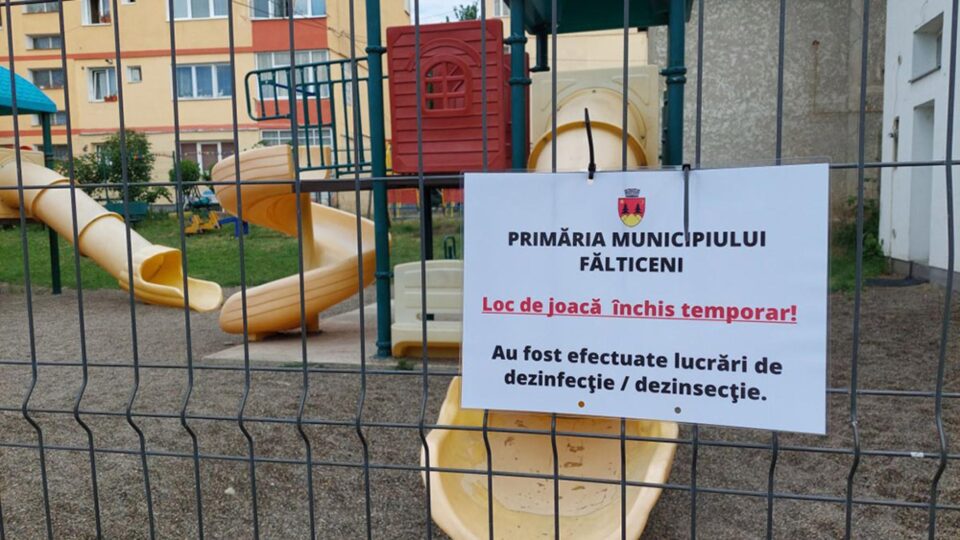 Locurile de joacă din Fălticeni vor fi închise pentru dezinfecție și dezinsecție