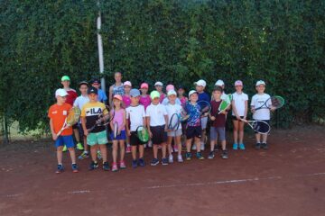Micii tenismani din județ s-au bucurat de tenis la ediția precedentă a Cupei „Barbera”