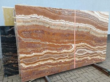 Contraste de culori in stocurile de granit ale firmei Ital Graniti