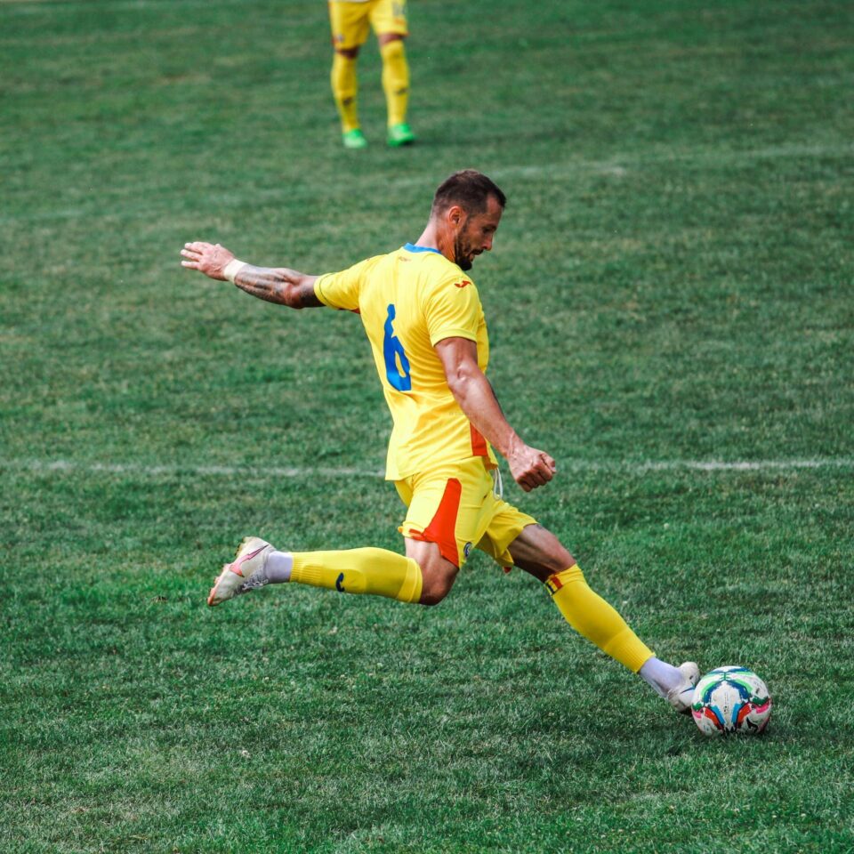 Andrei Dumitraș a marcat cu un șut de la 65 de metri