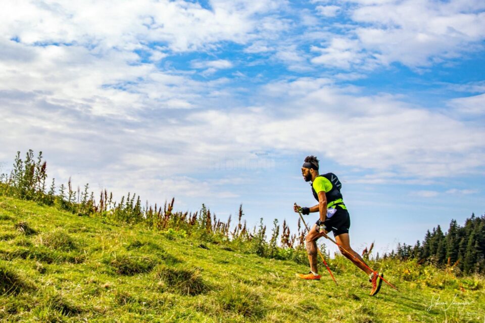 Participanți la competiția Bucovina Ultra Rocks 2022, susținuți de membrii Rotary Club Suceava Cetate