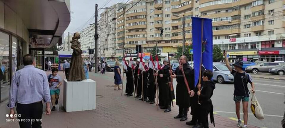 Peste 400 de cavaleri, domnițe, păpușari din România, Ungaria, Turcia, Ucraina și Republica Moldova, la Festivalul de Artă Medievală „Ștefan cel Mare”