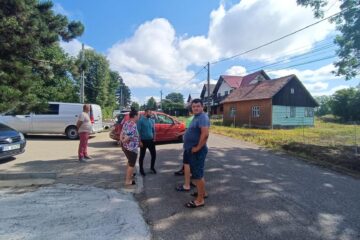 Drum din Bălcăuți, blocat de săteni pentru a stopa circulația tirurilor