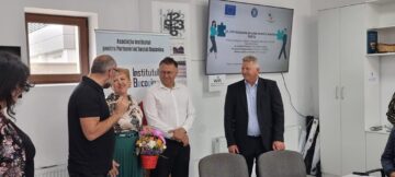 10 tineri NEETs, câștigători ai competiției de idei de planuri de afaceri