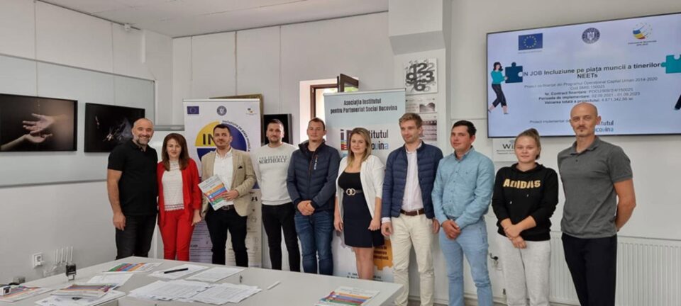 10 tineri NEETs, câștigători ai competiției de idei de planuri de afaceri