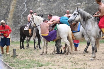 Atmosfera vremurilor de altădată a cuprins Cetatea de Scaun