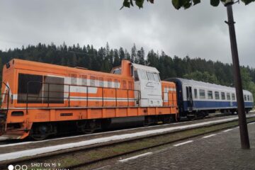 Tren Suceava Putna