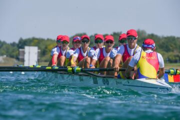 Barca feminina de 8+1 a adus ultima medalie pentru România la Europenele de canotaj. Foto Balint Czucz