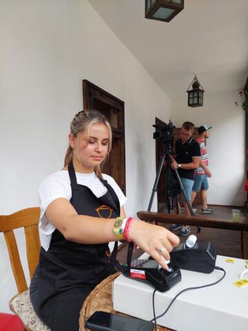 Elevi ai Colegiului Economic au gătit alături de chef Cătălin Scărlătescu
