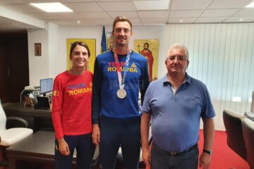 Campionii europeni lMarius Cozmiuc și Ionela Cozmiuc, alături de primarul Sucevei, Ion Lungu