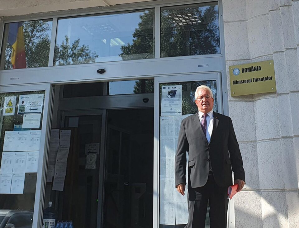 Prezent marți în Capitală, primarul Sucevei, Ion Lungu, a făcut un nou tur de forță pe la ministere