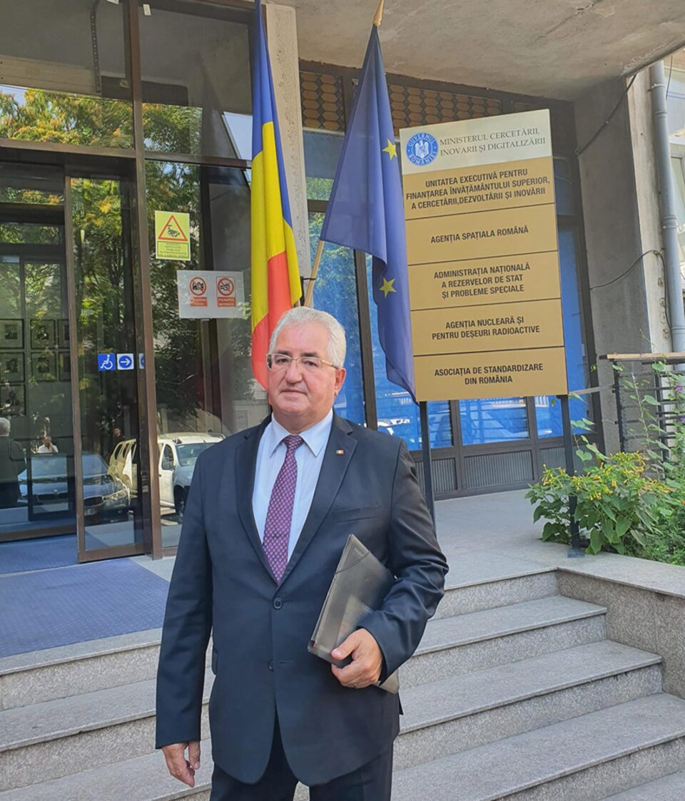 Prezent marți în Capitală, primarul Sucevei, Ion Lungu, a făcut un nou tur de forță pe la ministere