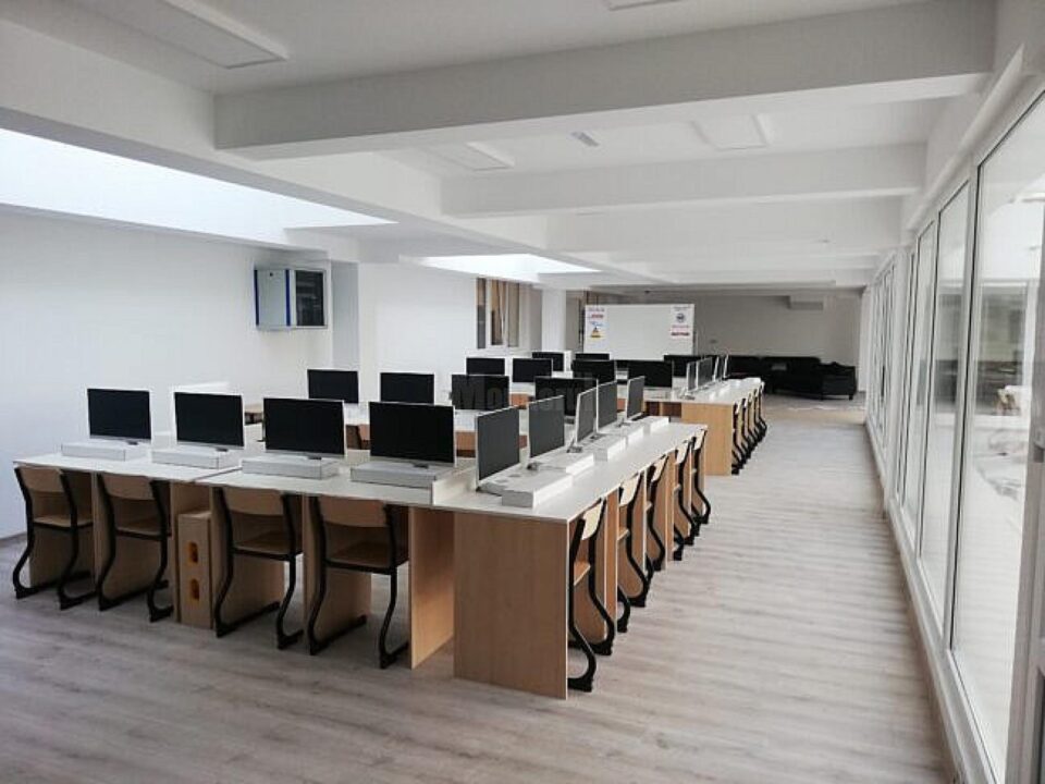 Investiții de peste 17 milioane de euro în unitățile de învățământ din Suceava, verificate în teren de primarul Ion Lungu