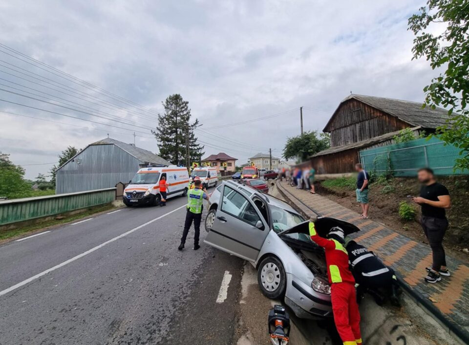 Accident cu doi răniți pe DN 29 Suceava-Botoșani, la Plopeni