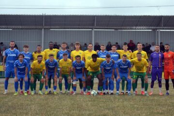 Foresta și Bucovina Rădăuți sunt două dintre echipele creditate cu șanse de calificare în play-off
